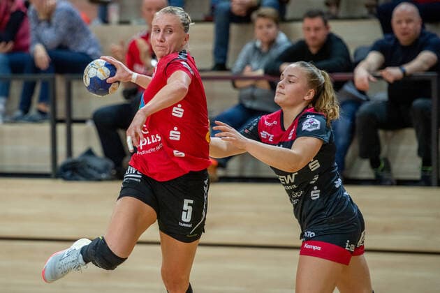 Saskia Lang SV Union Halle in DHB Cup Round of 16 SV Union Halle Neustadt Wildcats vs HSG Bensheim Auerbach Handball DHB Cup Season 2019 2020 Copyright xVIADATAx xHolgerxJohnx Halle Saale Sachsen Anhalt Germany