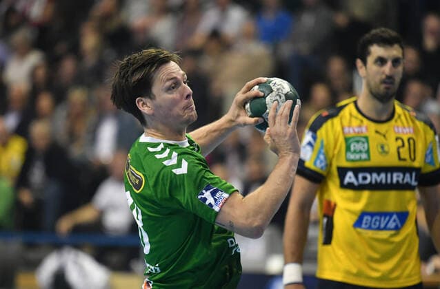 Hans Lindberg Foxes, Freuwurf, back Ilija Abutovic Rhein Neckar Löwen, Foxes Berlin Rhein Neckar Löwen 1 Bundesliga, DKB Handballbundesliga, 2019 2020 Men, Men, Men, Handball, Germany, Germany, Max Schmeling Halle Berlin, 3 11 2019