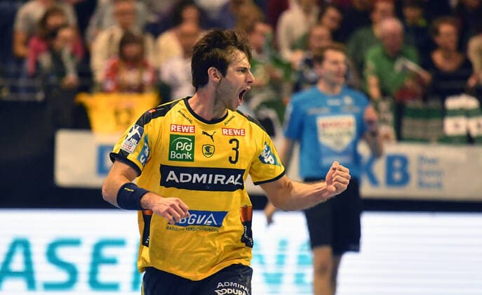 Uwe Gensheimer Rhein Neckar Löwen , cheers for a goal Füchse Berlin Rhein Neckar Löwen 1 Bundesliga, DKB Handballbundesliga, 2019 2020 Men, Men, Men, Handball, Germany, Germany, Max Schmeling Halle Berlin, 3 11 2019