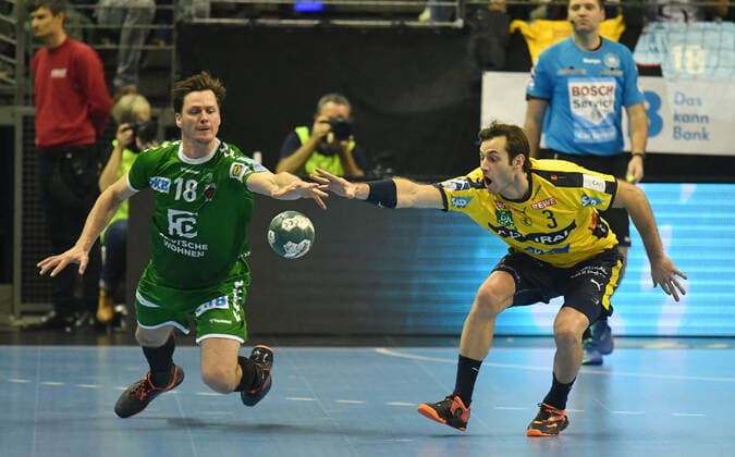 Hans Lindberg Füchse , and Uwe Gensheimer Rhein Neckar Löwen , fight for the ball Füchse Berlin Rhein Neckar Löwen 1 Bundesliga, DKB Handballbundesliga, 2019 2020 Men, Men, Men, Handball, Germany, Germany, Max Schmeling Halle Berlin, 3 11 2019
