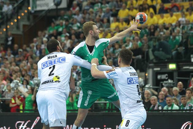 SC DHfK Leipzig vs. SC Magdeburg, Liqui Moly HBL, 03 11 19 Handball, 1 Bundesliga, season 2019 2020, 11 matchday SC DHfK Leipzig vs. SC Magdeburg on 03 11 19 in the quarterback Real Estate Arena Leipzig Philipp WEBER 20, SC DHfK Leipzig with ball against Zeljko MUSA 2, SC Magdeburg and Christoph STEINERT 8, SC Magdeburg Copyright: xBEAUTIFULxSPORTS JanxKaeferx