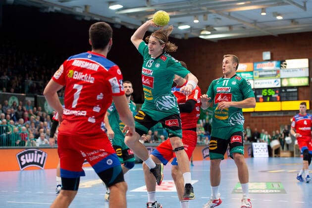 Minden, Germany 03 11 2019 1 Handball Bundesliga 2019 2020 GWD Minden vs. HBW Balingen Weilstetten M Juri Knorr Minden Minden North Rhine-Westphalia Germany Kampa Halle
