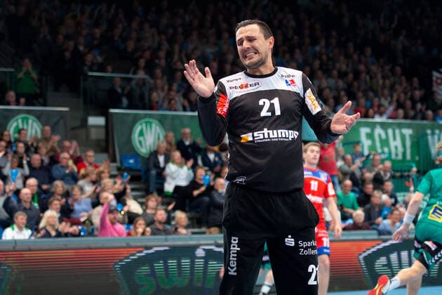 Minden, Germany 03 11 2019 1 Handball Bundesliga 2019 2020 GWD Minden vs HBW Balingen Weilstetten Vladimir Bozic Balingen Minden North Rhine-Westphalia Germany Kampa Halle