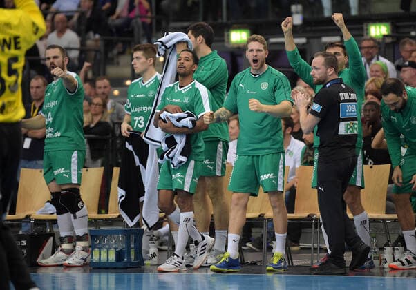 Alen Milosevic DHfK 34 , Viggo Kristjansson DHfK 73 , Raul Santos DHfK 92 , Gregor Remke DHfK 25 , DHfK Coach Andre Andre Haber GER, Handball, 1 Bundesliga, SC DHfK Leipzig vs. SC Magdeburg, 03 11 2019 Leipzig Copyright: xModlax Eibner-Pressefotox EP_cma