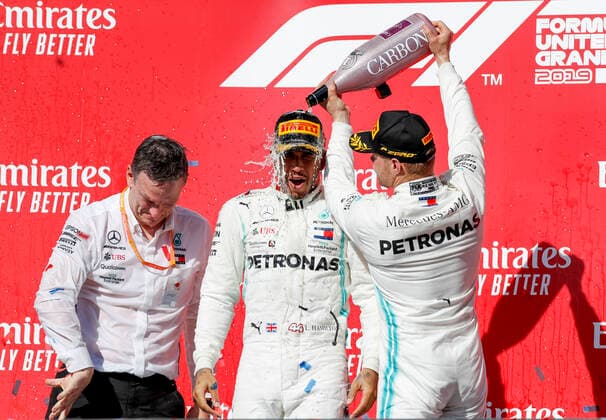 Motorsports: FIA Formula One World Championship, WM, Weltmeisterschaft 2019, Grand Prix of United States, James Allison (Mercedes AMG Petronas Motorsport), 44 Lewis Hamilton (GBR, Mercedes AMG Petronas Motorsport), 77 Valtteri Bottas (FIN, Mercedes AMG Petronas Motorsport), Austin United States of America