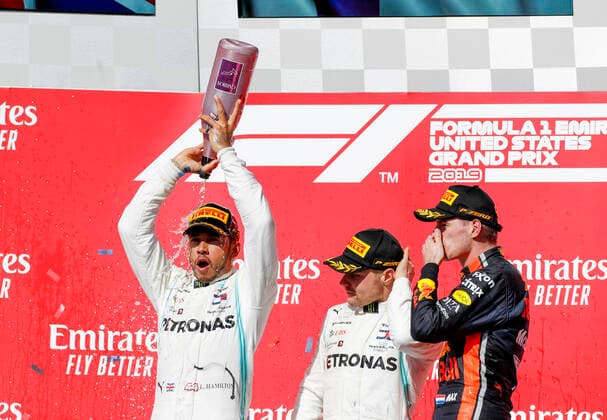 Motorsports: FIA Formula One World Championship, WM, Weltmeisterschaft 2019, Grand Prix of United States, 44 Lewis Hamilton (GBR, Mercedes AMG Petronas Motorsport), 77 Valtteri Bottas (FIN, Mercedes AMG Petronas Motorsport), 33 Max Verstappen (NLD, Aston Martin Red Bull Racing), Austin United States of America