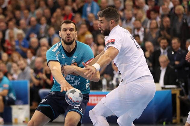 SG Flensburg Handewitt vs. Paris Saint German HB, Handball, EHF Champions League Group Phase, 06 11 19 Flensburg Michel Jurecki SG Flensburg Handewitt, 55 vs. Luka Karabatic Paris Saint Germain HB, 22 Copyright: xBEAUTIFULxSPORTS MarioxM.xKobergx