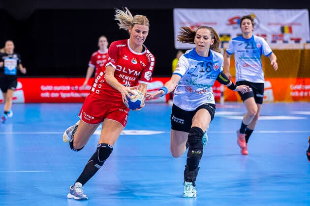 Ludwigsburg, Germany 06 November 2019 HBF 19 20 SG BBM Bietigheim vs Thueringer HC v li Angela Malestein Bietigheim , Iveta Koresova Thueringer HC Ludwigsburg MHP Arena Baden Württemberg Germany