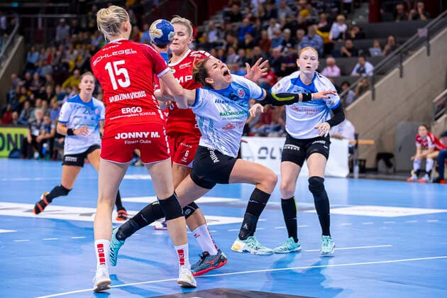 Ludwigsburg, Germany 06 November 2019 HBF 19 20 SG BBM Bietigheim vs Thueringer HC v li Kim Naidzinavicius Bietigheim , Maren Nyland Aardahl Bietigheim , Iveta Koresova Thueringer HC Ludwigsburg MHP Arena Baden Württemberg Germany
