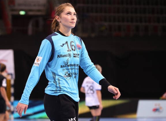06 11 2019, Germany, Ludwigsburg, Handball Bundesliga Women, 6 Matchday, Season 2019 2020 SG BBM Bietigheim vs. Thuringia HC Ann Cathrin Giegerich THC disappointed