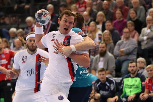 SG Flensburg Handewitt vs. Paris Saint German HB, Handball, EHF Champions League Group Phase, 06 11 19 Flensburg Sander Sagosen Paris Saint Germain HB, 10 vs. Holger Glandorf SG Flensburg Handewitt, 09 Copyright: xBEAUTIFULxSPORTS MarioxM.xKobergx