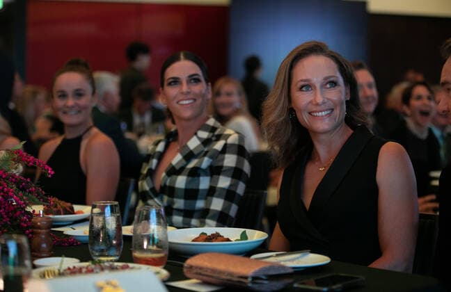 TENNIS FED CUP OFFICIAL DINNER, Ash Barty, Ajla Tomljanovic and Sam Stosur during the 2019 Fed Cup Final Dinner at the State Reception Centre in Perth, Thursday, November 7, 2019. ( NO ARCHIVING, EDITORIAL USE ONLY, NO USE IN BOOKS WITHOUT CONSENT PERTH WA AUSTRALIA  Copyright: xFIONAxHAMILTONx 20191108001431432999