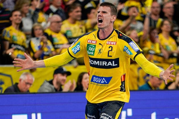 Andre Schmid Andy Schmid, RNL, 2 , cheers about a goal, jubilation, goal jubilation, goal success, celebrate the goal, goal, celebration, jubilation about the goal, optimistic, game scene, highlight, single picture, action, action, 07 11 2019, Mannheim Germany , Handball, Bundesliga, Rhein Neckar Löwen THW Kiel xozx