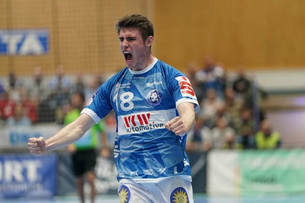 GER, 1 HBL men, Bergischer HC vs. HC Erlangen 07 11 2019, Klingenhalle, Solingen, GER, 1 HBL men, Bergischer HC vs. HC Erlangen, in picture shows Yannick Fraatz BHC 18 , happy about a goal nordphotox xMeuter nph00351