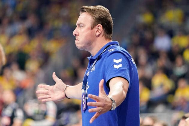 Filip Jicha Trainer, Head Coach, THW , gives instructions, gesticulate, gesticulate with arms, gives instructions, gesticulate, single picture, action, action, 07 11 2019, Mannheim Germany , handball, Bundesliga, Rhein Neckar Löwen THW Kiel xozx