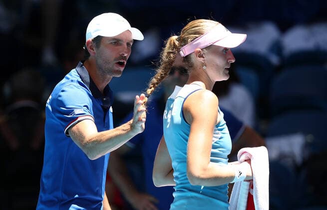 TENNIS FED CUP FINAL, Julien Benneteau encourages Kristina Mladenovic of France during her match against Ajla Tomljanovic of Australia on day 1 of the Fed Cup Final tennis competition between Australia and France at RAC Arena in Perth, Saturday, November 9, 2019. ( NO ARCHIVING, EDITORIAL USE ONLY, NO USE IN BOOKS WITHOUT CONSENT PERTH WA AUSTRALIA  Copyright: xGARYxDAYx 20191109001431663558