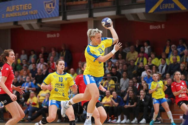 Handball, 2 HBF, HC Leipzig vs. HSG Freiburg, 09 11 19 Handball, 2 Bundesliga Women, HBF, Season 2019 2020, 8 Matchday HC Leipzig vs. HSG Freiburg on 09 11 19 in the Sporthalle Bruederstrasse Leipzig Im Bild Christin CONRAD 33, HC Leipzig throws Copyright: xBEAUTIFULxSPORTS JanxKaeferx