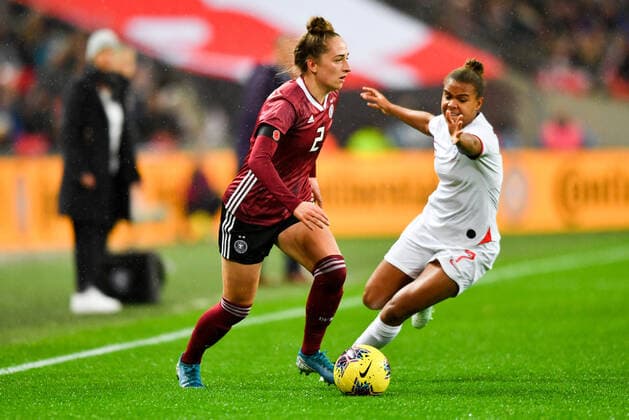 Sophia Kleinherne Germany, DFB Women 2 with ball in front of Nikita Parris England , Lionesses 7 , 09 11 2019, London England , Football, Friendly match England Germany xmkx
