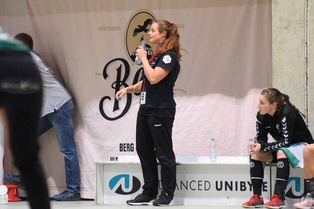 Tessa Bremmer HSG Bad Wildungen Vipers Trainer TusSies Metzingen, Handball, HBF, League game, 09 11 2019, Photo TBaur Eibner TusSies Metzingen vs HSG Bad Wildungen Vipers Metzingen Copyright: xBaur xEibner-Pressefotox EP_Toba