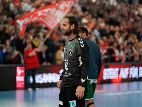 10 11 2019, Euregium, Nordhorn, GER, Handball 1 Bundesliga, Men HSG Nordhorn Lingen vs Füchse Berlin, TW Silvio Heinevetter Füchse Berlin 12 DFL REGULATIONS PROHIBIT ANY USE OF PHOTOGRAPHS AS IMAGE SEQUENCES AND OR QUASI VIDEO Nordhorn Niedersachsen Germany Euregium