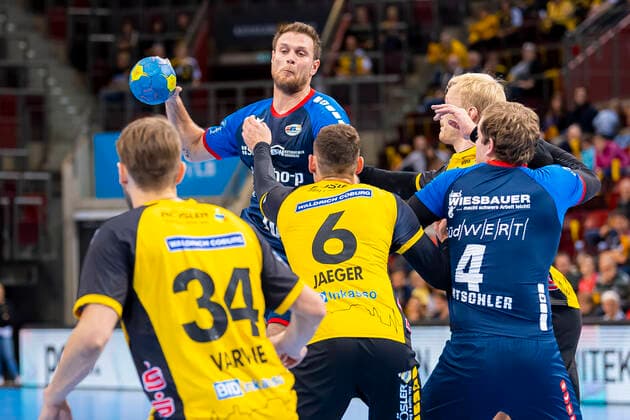 Bietigheim, Germany 10 November 2019 2 BL 19 20 SG BBM Bietigheim vs HSC 2000 Coburg vs Tobias Varvne Coburg , Michael Kraus SG BBM Bietigheim , Max Jaeger Coburg , Patrick Rentschler SG BBM Bietigheim Ludwigsburg MHP Arena Baden Württemberg Germany