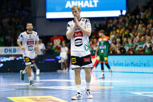 10 11 2019, xtgx, Handball Liqui Moly HBL, SC Magdeburg GWD Minden emspor, v l Marian Michalczik Minden, 22 disappointed, looks disappointed, knocked down, disappointed GETEC Arena