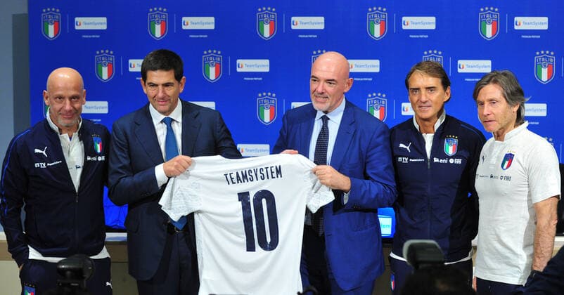 Photo LaPresse - Jennifer Lorenzini 11 November 2019 Firenze (Italy) Soccer Italy Italian Football meeting - "Coverciano" - press conference, PK, Pressekonferenz Roberto Mancini In the pic: Gianluca Vialli, Roberto Mancini, Gabriele Oriali  Copyright: xJenniferxLorenzini LaPressex
