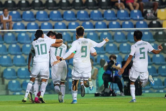 FuÃŸball, U17 WM, SÃ¼dkorea - Mexiko 10th November 2019; Kleber Andrade Stadium, Cariacica, Espirito Santo, Brazil; FIFA U-17 World Cup Brazil 2019, Korea Republic versus Mexico; Players of Mexico celebrates goal of the Ali Avila in the 77th minute for 0-1 - Editorial Use  ActionPlus12187191 HeulerxAndrey