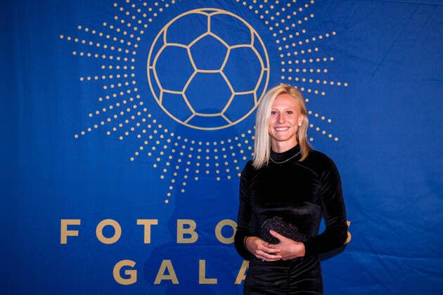 191111 Rebecka Blomqvist arrives at the Football Gala on November 11, 2019 in Stockholm,  Copyright: JESPERxZERMAN BB191111JZ014