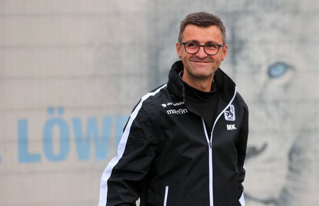 12 11 2019, 3 BL, TSV 1860 Training, Gruenwalder Strasse Muenchen, football, sport, in picture new coach Michael Koellner TSV 1860