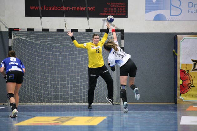 Iveta Koresova Thueringer HC 18 against Anna Monz Kuehn HSG Blomberg Lippe 12 goal GER, Handball, 1 Bundesliga Women, HSG Blomberg Lippe against Thueringer HC, 13 11 2019 Blomberg Copyright: xStrohdiekx Eibner-Pressefotox EP_jsk