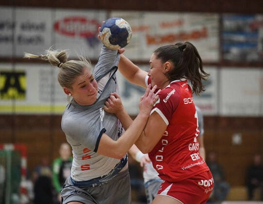 Nathalie Hendrikse Neckarsulmer Sport Union in duel, SG BBM Bietigheim vs. Neckarsulmer Sport Union, 1 Bundesliga Women, 7 Matchday, 13 11 2019, Eibner Memmler SG BBM Bietigheim vs. Neckarsulmer Sport Union, 1 Bundesliga Women, 7 Matchday, 13 11 2019 Bietigheim Bissingen Copyright: xMemmlerx Eibner-Pressefotox EP_mmr