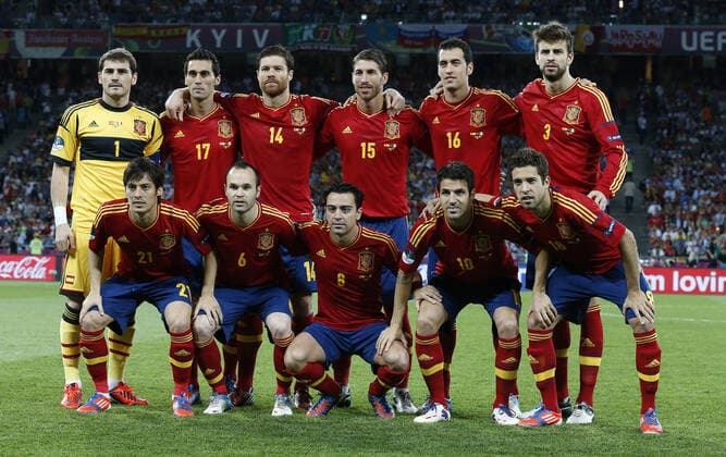 Spanish team group, Mannschaftsbild, Totale Spain V Italy Euro 2012 Final Euro 2012 Spain V Italy Olympic Stadium, Kiev, Ukraine, Ukraine 01 July 2012  Copyright: MaryxEvansxAllstarxStewartxKendall 12537655 editorial use only