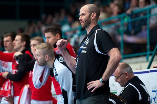 Minden, Germany 14 11 2019 1 Handball Bundesliga 2019 2020 GWD Minden vs MT Melsungen Heiko Grimm Trainer Melsungen Minden Nordrhein Westfalen Germany Kampa Halle