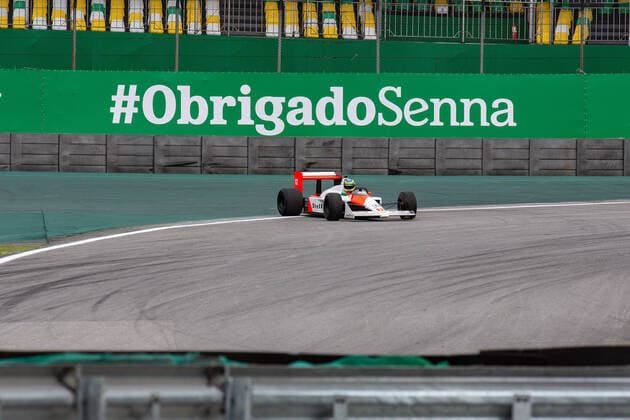 Formel 1, GP Brasilien, Bruno Senna, Neffe von Ayrton Senna, im McLaren auf der Strecke November 14, 2019, Sao Paulo, Sao Paulo, Brazil: Pilot BRUNO SENNA drives the Mclaren MP4 4, used by Ayrton Senna, during the preparation day for the Formula One Grand Prix of Brazil 2019 at Interlagos circuit, in Sao Paulo, Brazil. The grand prix will be celebrated next Sunday, November 17. GP Brazil F1 Preparation - ZUMAl146 20191114_zaf_l146_027 Copyright: xPauloxLopesx