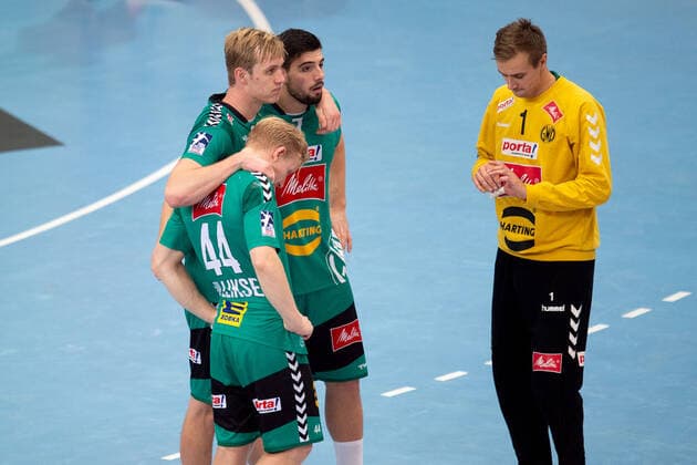 Minden, Germany 14 11 2019 1 Handball Bundesliga 2019 2020 GWD Minden vs MT Melsungen L R Marian Michalczik Minden , Kevin Gulliksen Minden , Savvas Savvas Minden , Espen Christensen Minden Minden Nordrhein Westfalen Germany Kampa Halle