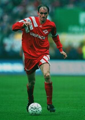 Viktor Onopko Spartak Moscow FC 06 May 1993  Copyright: MaryxEvansxAllstarxRichardxSellers 12097938 editorial use only