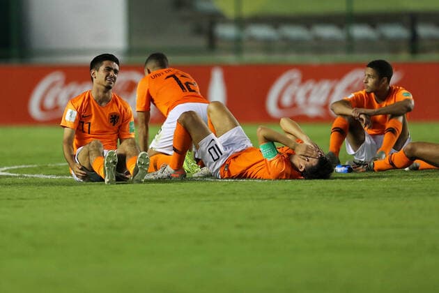 Sport Bilder des Tages FuÃŸball, U17-WM, Niederlande - Mexiko 14th November 2019; Bezerrao Stadium, Brasilia, Distrito Federal, Brazil; FIFA U-17 World Cup Brazil 2019, Mexico versus Netherlands; Players of Netherlands dejected after their defeat in a penalty shoot out  ActionPlus12188063 HeulerxAndrey