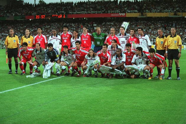 team group, Mannschaftsbild, Totale Usa & Iran Usa V Iran 25 June 1998  Copyright: MaryxEvansxAllstarxStewartxKendall 12126998 editorial use only