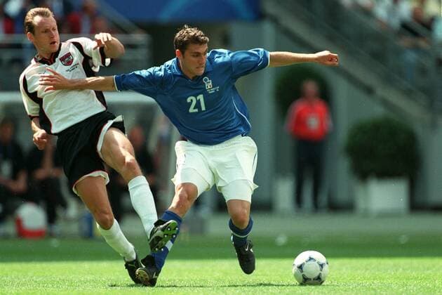 Christian Vieri, Anton Pfeffer Italy V Austria 17 June 1998  Copyright: MaryxEvansxAllstarxRichardxSellers 12127424 editorial use only