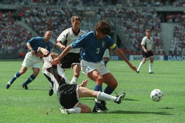 Mario Haas & Paolo Maldini Italy V Austria 07 July 1998  Copyright: MaryxEvansxAllstarxRichardxSellers 12127981 editorial use only