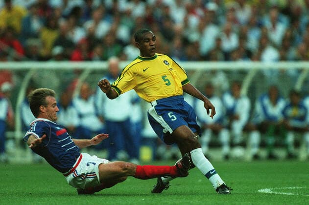 Didier Deschamps,Sampaio Cesar Brazil V France 12 July 1998  Copyright: MaryxEvansxAllstarxRichardxSellers 12129717 editorial use only