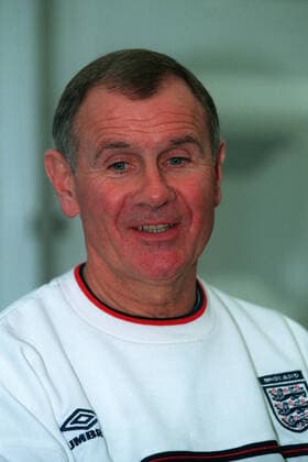 Fußball, Trainerhistorie Newcastle United von 1895 bis heute Arthur Cox England Coaching Staff 23 March 1999  Copyright: MaryxEvansxAllstarxDavidxDavies 12138022 editorial use only