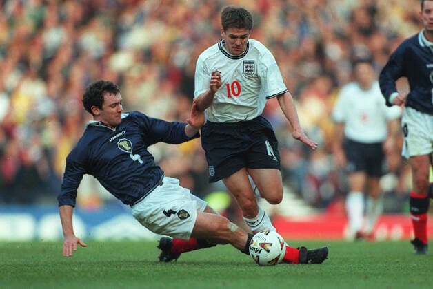 Christian Dailly, Michael Owen Scotland V England 13 November 1999  Copyright: MaryxEvansxAllstarxRichardxSellers 12143475 editorial use only