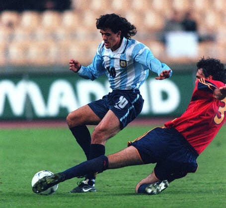 Ariel Ortega & Aranzabal Spain V Argentina 17 November 1999  Copyright: MaryxEvansxAllstarxMichaelxMayhew 12143848 editorial use only