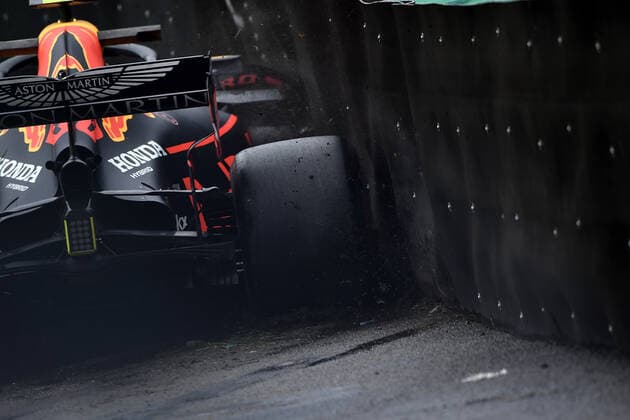 FORMULA 1 HEINEKEN GRANDE PRÃÄMIO DO BRASIL 2019 15 11 2019, Autodromo Jose Carlos Pace, Interlagos, FORMULA 1 HEINEKEN GRANDE PRÃÄMIO DO BRASIL 2019 , in picture accident of Alexander Albon GBR 23 , Aston Martin Red Bull Racing nordphotoxBratic nph00250
