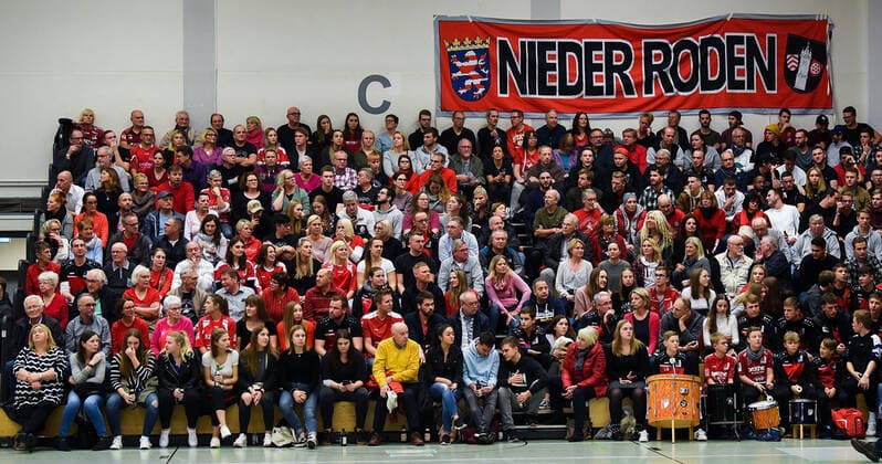 15 11 2019, xpsx, Handball 3 League, HSG Hanau HSG Rodgau Nieder Roden v l Nieder Roden Fans Spectators Hanau Hessen Germany DEU