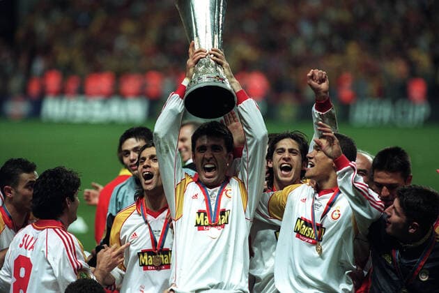 Gheorghe Hagi Galatasaray Uefa Cup Champions 17 May 2000  Copyright: AllstarxPicturexLibrary 12176236 editorial use only