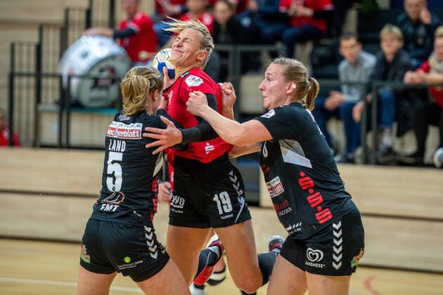 Lea Gruber SV Union Halle wins and scores a goal SV Union Halle Neustadt Wildcats vs. HL Buchholz 08 Rosengarten Handball 2 Bundesliga season 2019 2020 Copyright xVIADATAx xHolgerxJohnx Halle Saale Sachsen Anhalt Germany
