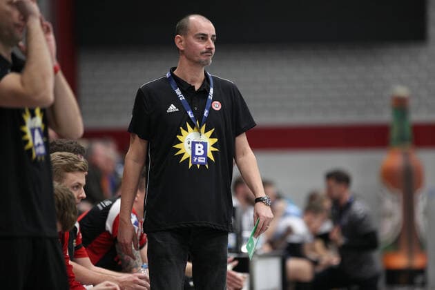 Emir Kurtagic Trainer TuS N Luebbecke GER, Handball, 2 Bundesliga, TuS N Luebbecke against VfL Luebeck Schwartau, 16 11 2019 Luebbecke Copyright: xStrohdiekx Eibner-Pressefotox EP_jsk